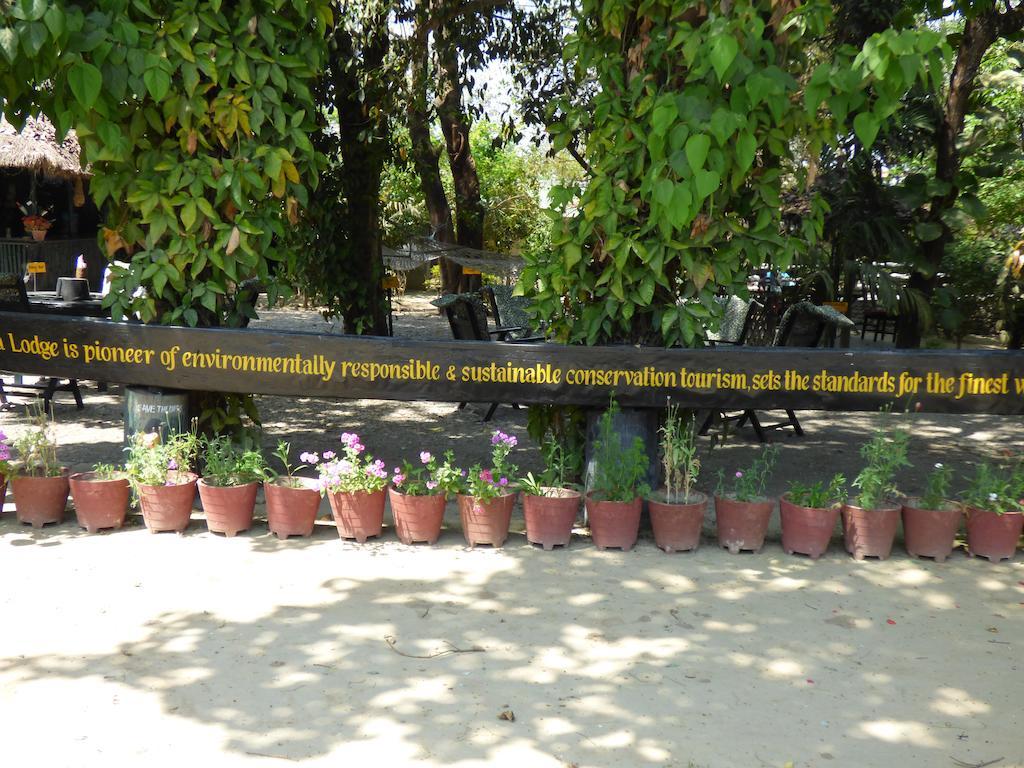 Chitwan Gaida Lodge Sauraha Exterior foto