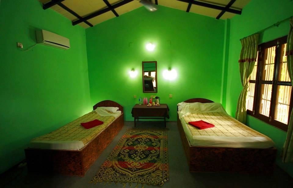 Chitwan Gaida Lodge Sauraha Exterior foto